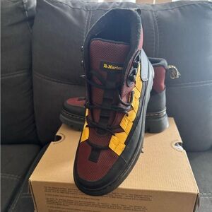 Dr Martens boury warmwair casual boots.